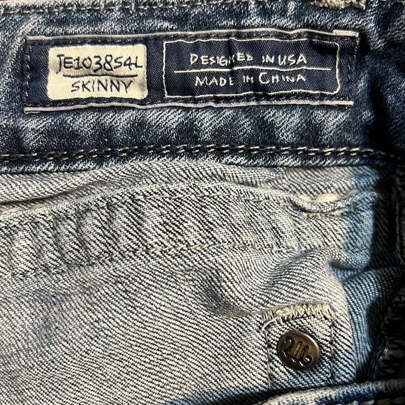 Miss Me Denim Brand size 27‼️ - Picture 8 of 9
